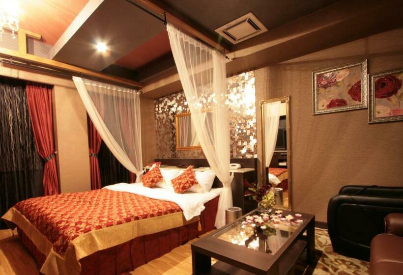 酒店 Celavie Shijonawate