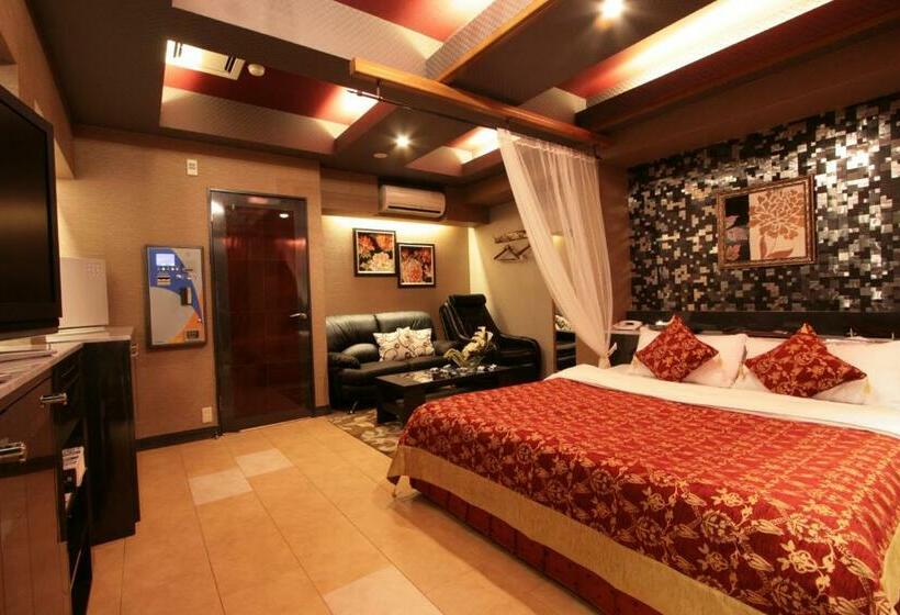 酒店 Celavie Shijonawate