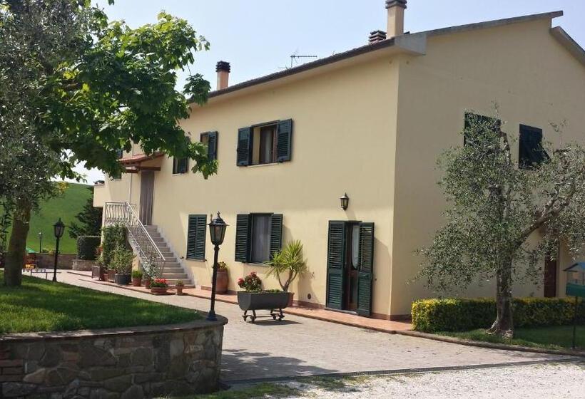 בית מלון כפרי Le Ville