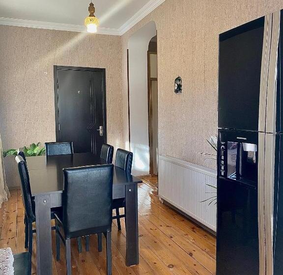 پانسیون Elegance