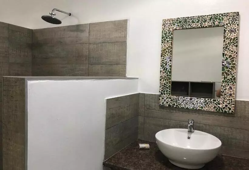 Majatalo Secret Sithela