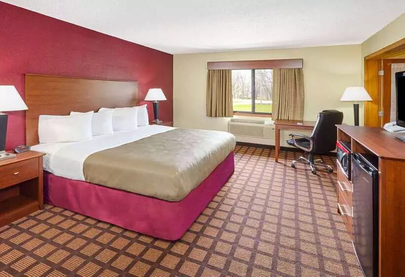 Отель Americinn By Wyndham Burlington