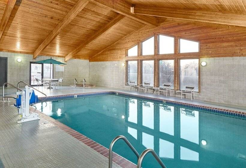 בית מלון כפרי Americinn By Wyndham Burlington