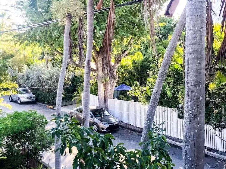 Hotelli Authors Key West Guesthouse