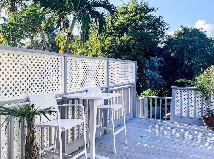 호텔 Authors Key West Guesthouse