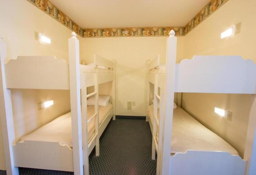 Отель Blue Gate Garden Inn