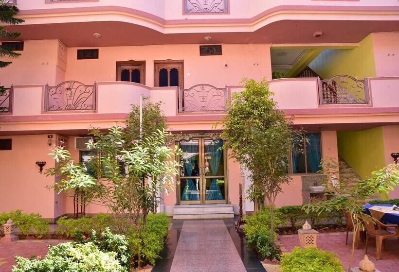 Hotel Master Paradise