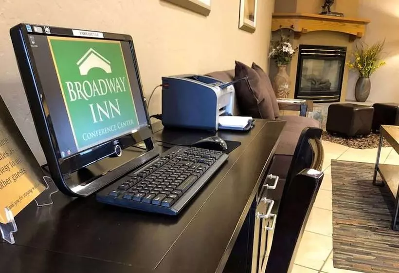 酒店 Broadway Inn Conference Center