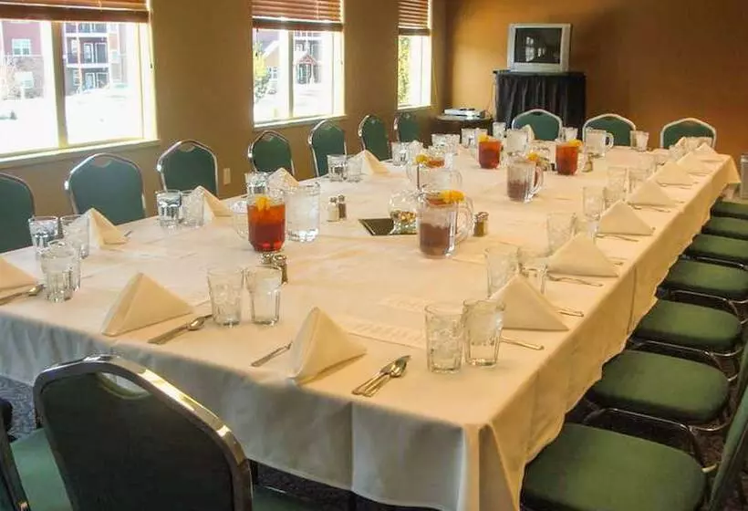 酒店 Broadway Inn Conference Center