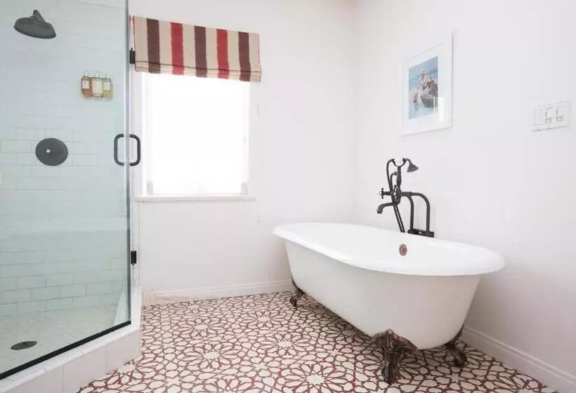 Casa Laguna Hotel & Spa