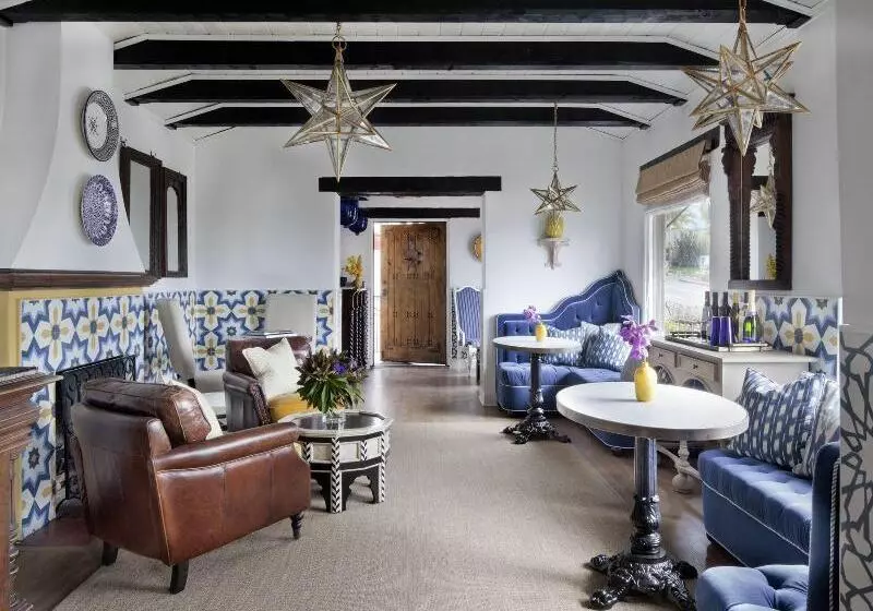 Casa Laguna Hotel & Spa