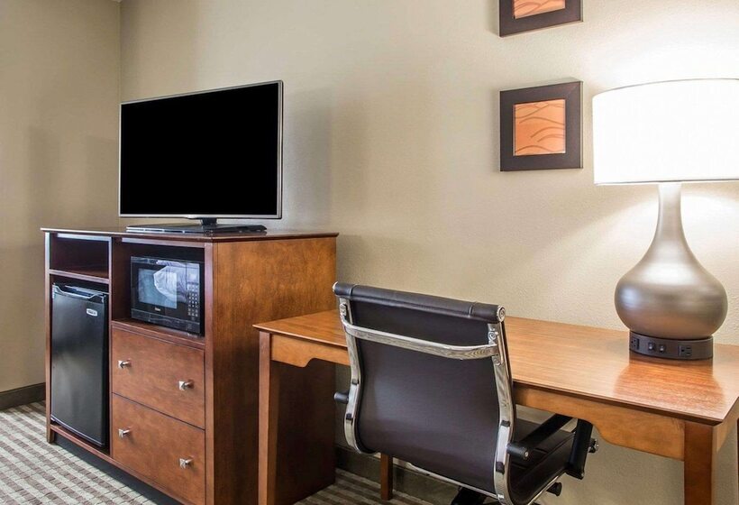 בית מלון כפרי Comfort Inn Hammond I94