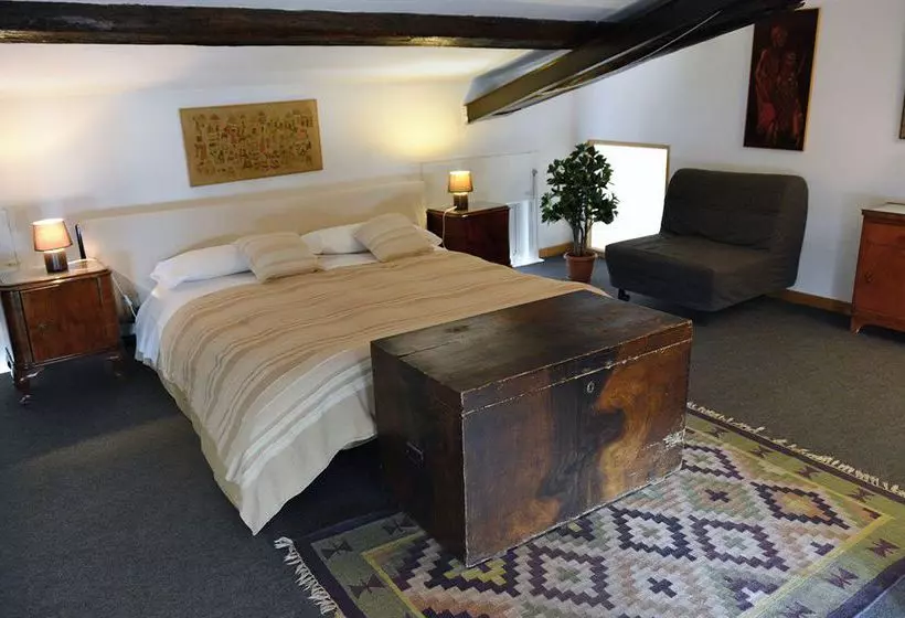 Hotelli Appartamento Coronari