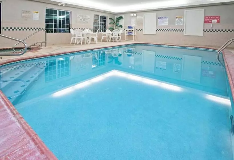 호텔 Country Inn & Suites By Radisson, Michigan City, In