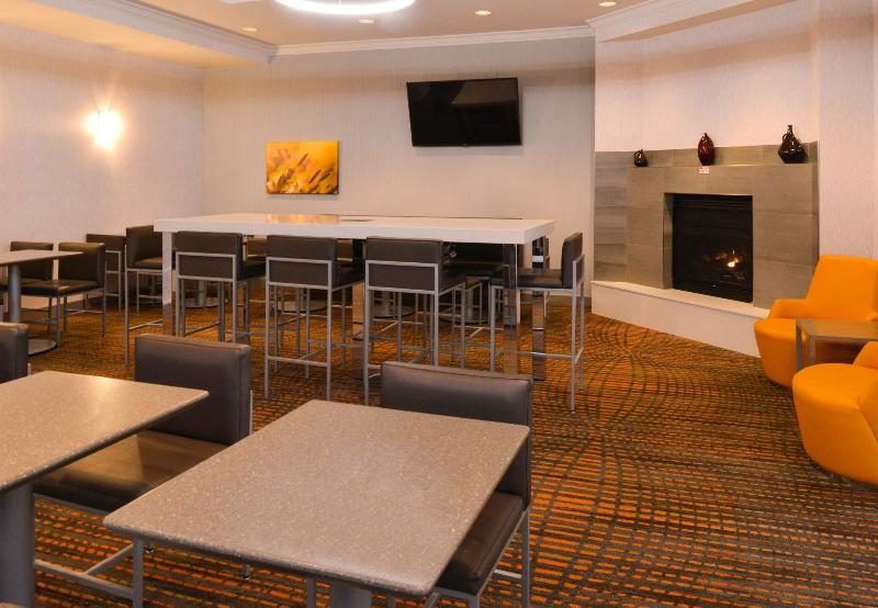 فندق Courtyard Palo Alto Los Altos