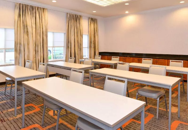 Отель Courtyard Palo Alto Los Altos