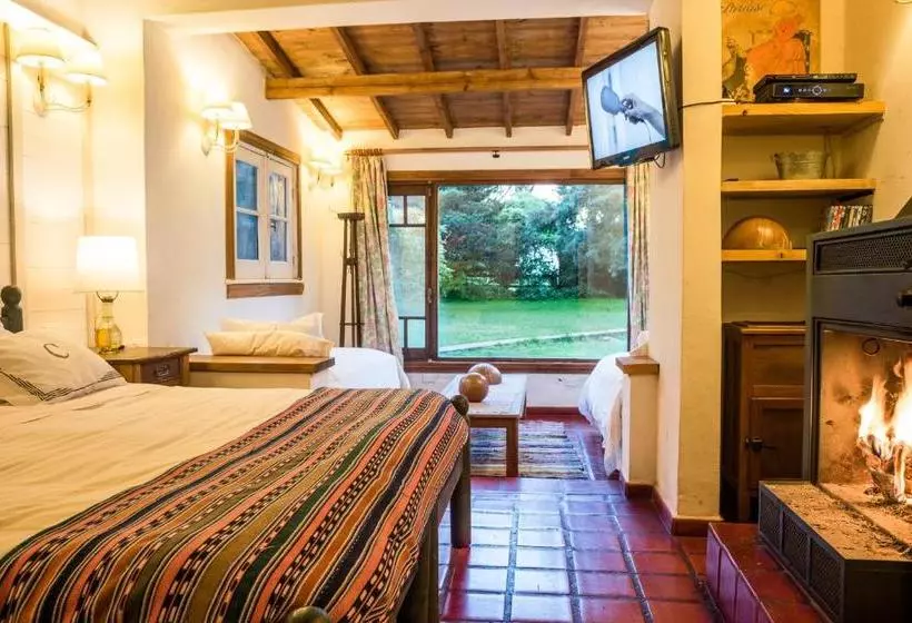 هتل Estancia El Cencerro