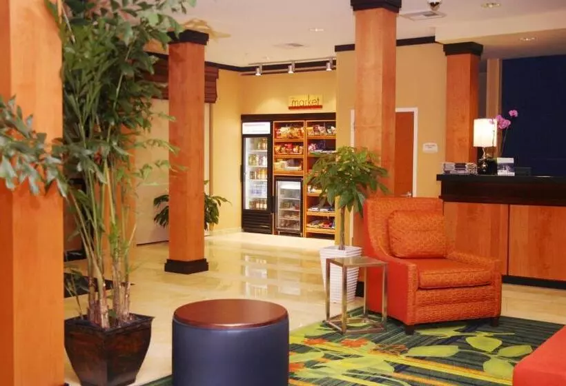 ホテル Fairfield Inn & Suites Tehachapi