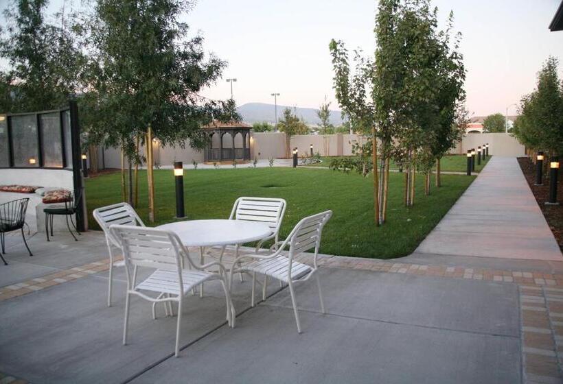 فندق Fairfield Inn & Suites Tehachapi