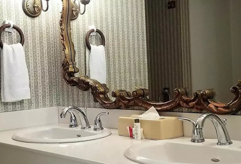 호텔 Hill House Inn