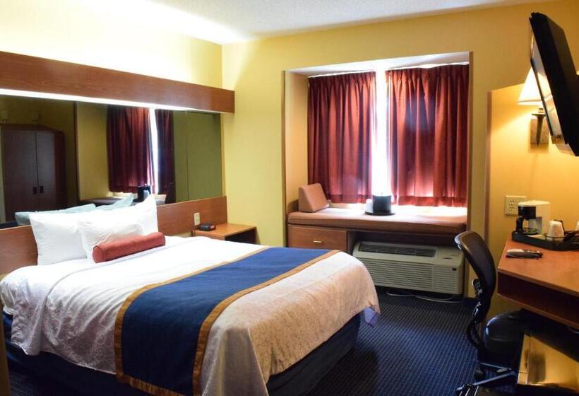 בית מלון כפרי Inn At The Finger Lakes