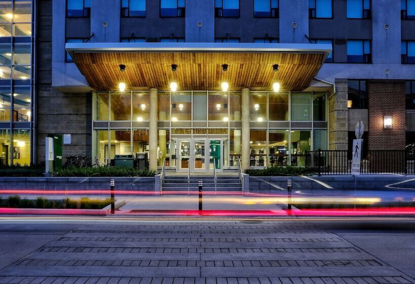 酒店 Residence & Conference Centre Ottawa West