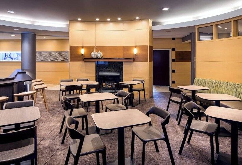 فندق Springhill Suites Bakersfield