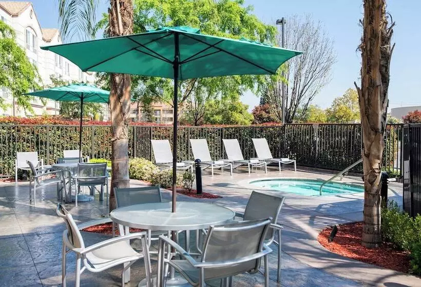 酒店 Springhill Suites Bakersfield