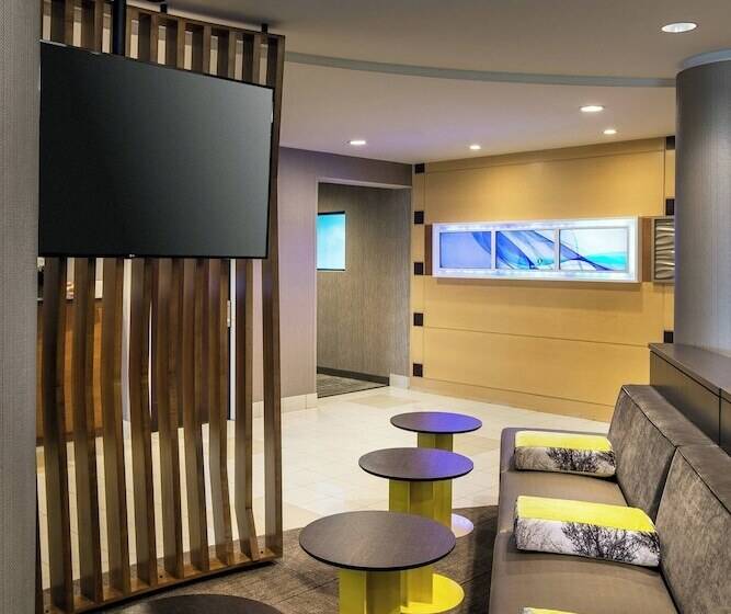 فندق Springhill Suites Bakersfield