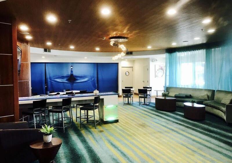 호텔 Springhill Suites By Marriott Madera