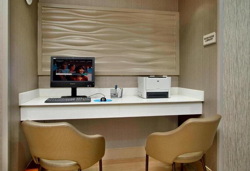 호텔 Springhill Suites By Marriott Madera