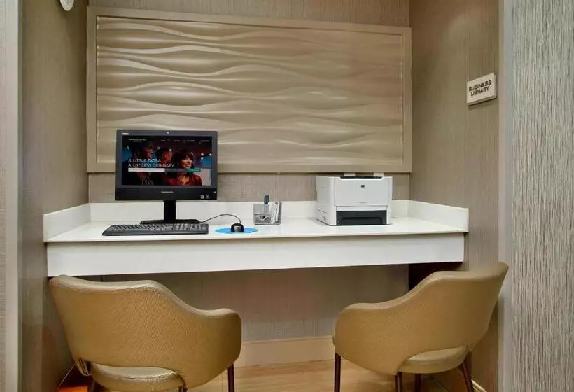 酒店 Springhill Suites By Marriott Madera