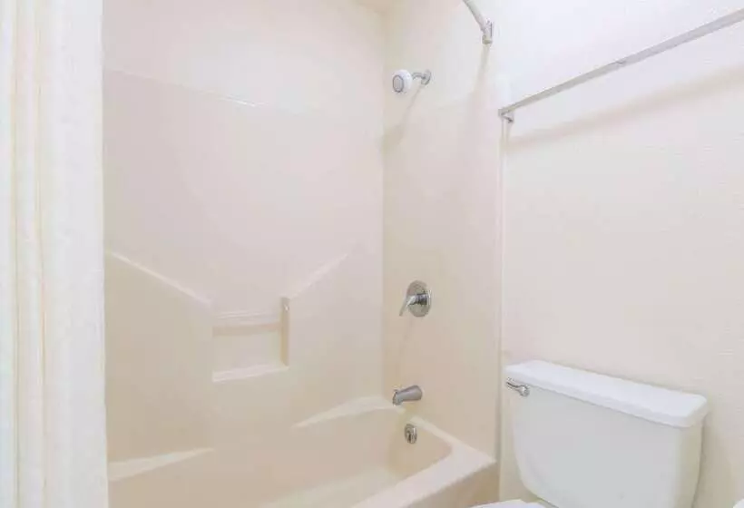 ホテル Travelodge By Wyndham Temple