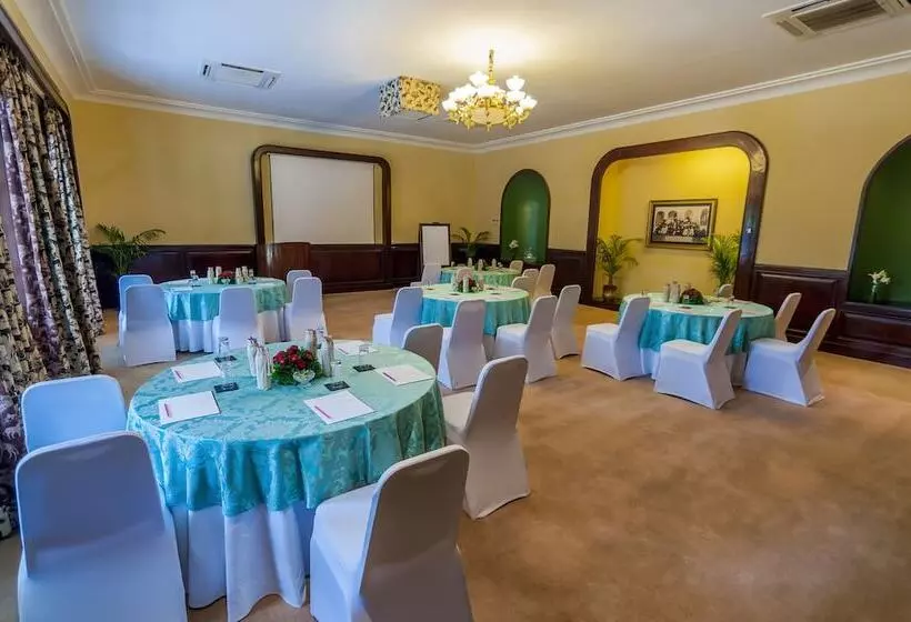 酒店 Sawai Madhopur Lodge   Ihcl Seleqtions