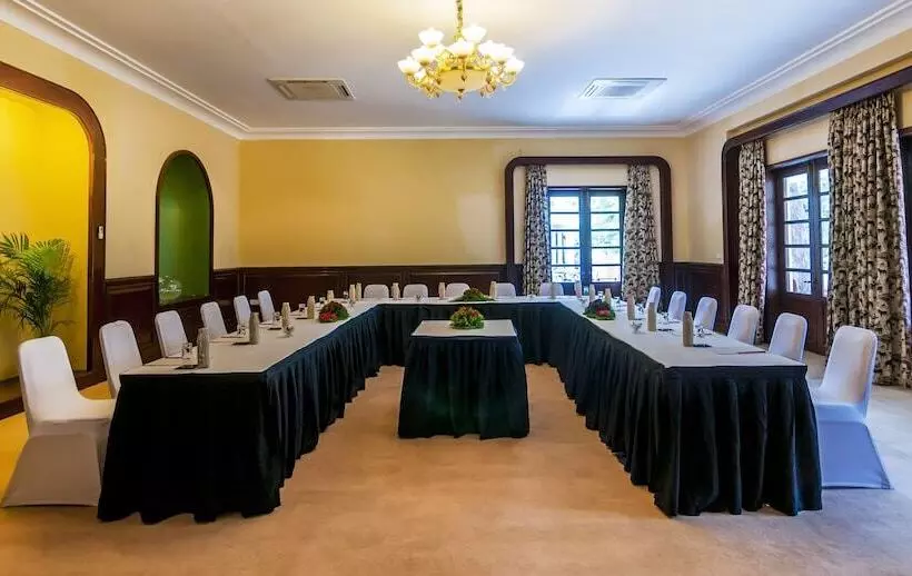 酒店 Sawai Madhopur Lodge   Ihcl Seleqtions