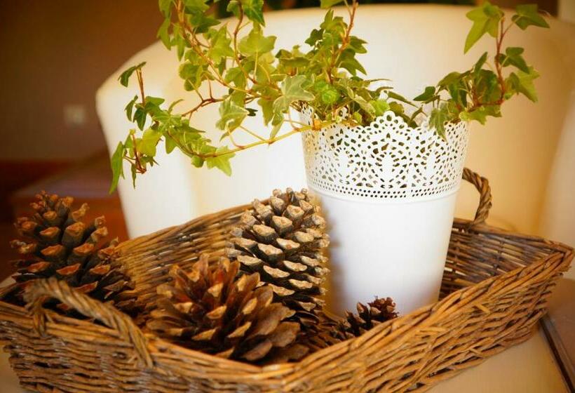 مبيت وإفطار Kêr Neizh Breizh   Chambres D Hôtes   Le Petit Châtelier