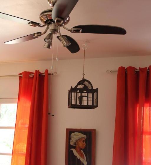 مبيت وإفطار La Bousquatière