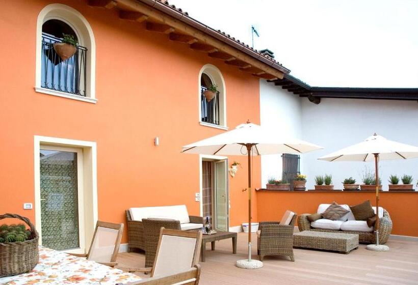 مبيت وإفطار La Villetta