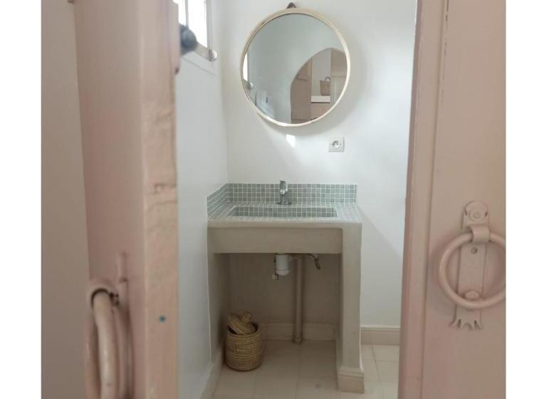 تختخواب و صبحانه Villa Nour