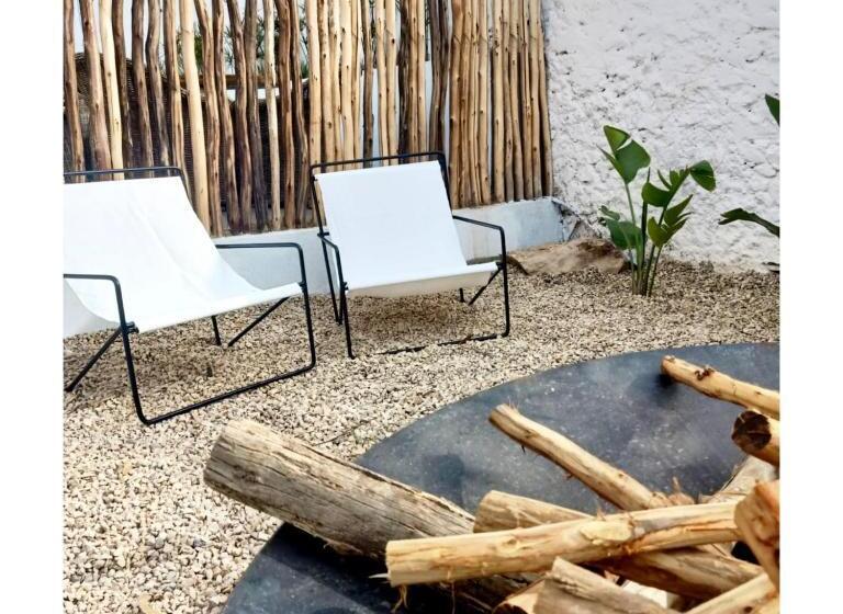 تختخواب و صبحانه Villa Nour