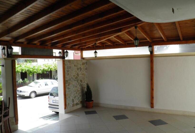 Family Hotel Maritime