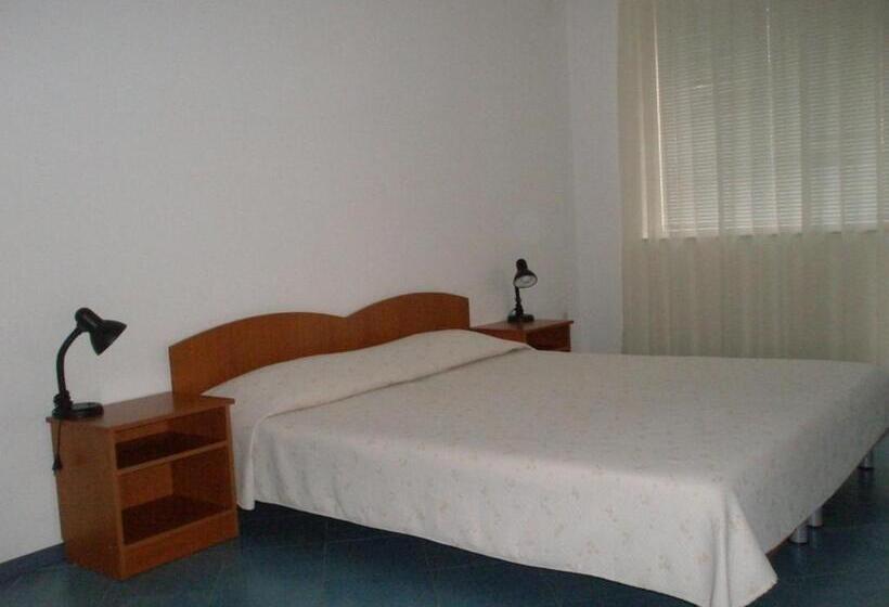 Family Hotel Maritime