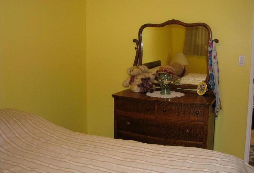 Fireflies Bed & Breakfast