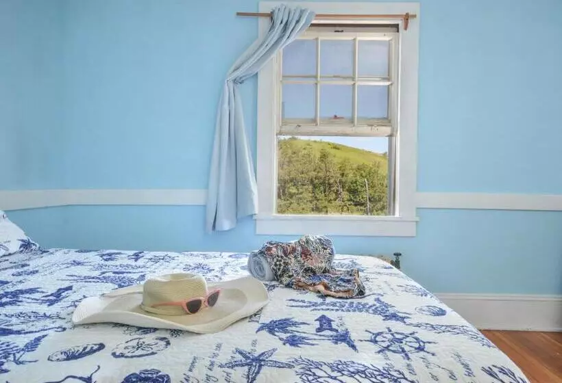 Hi  Truro Hostel
