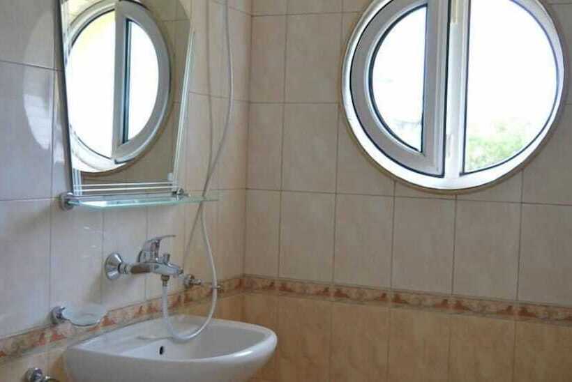 Family Hotel Neptun Lozenets