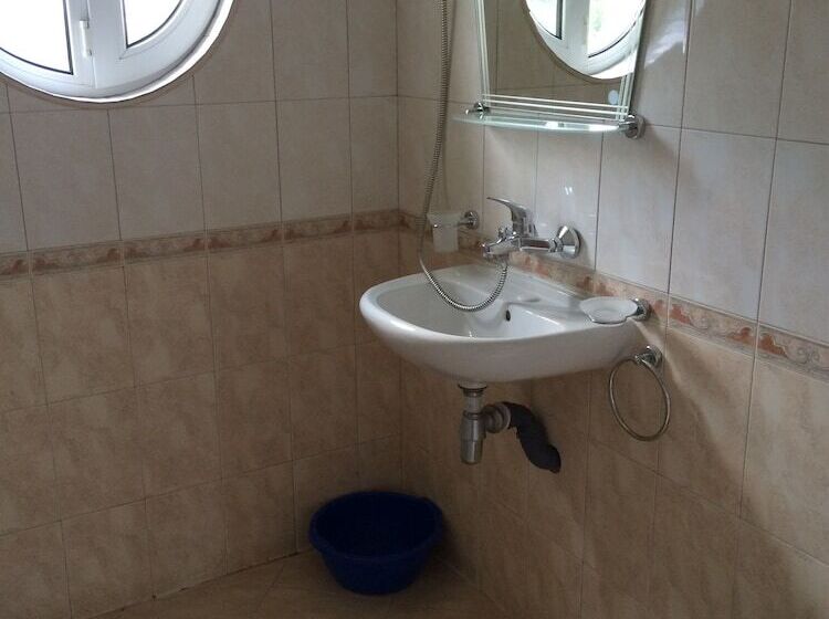 Family Hotel Neptun Lozenets