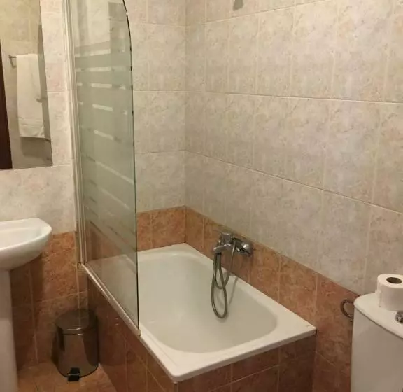 Hotelli Valle De Ayala