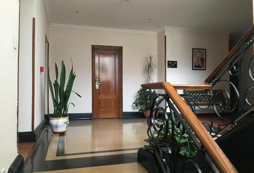 Hotel Valle De Ayala