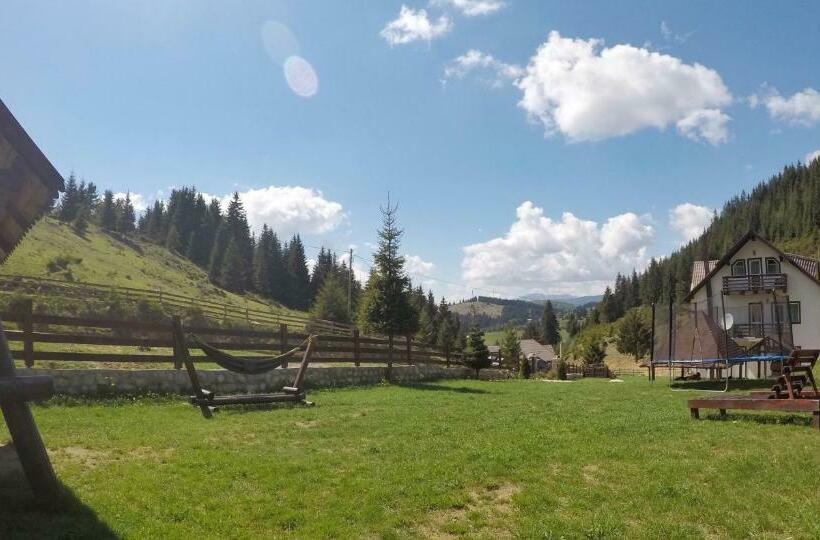 Pensiunea Poienita Ursului