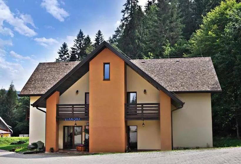 استراحتگاه Complex Turistic Bucovina